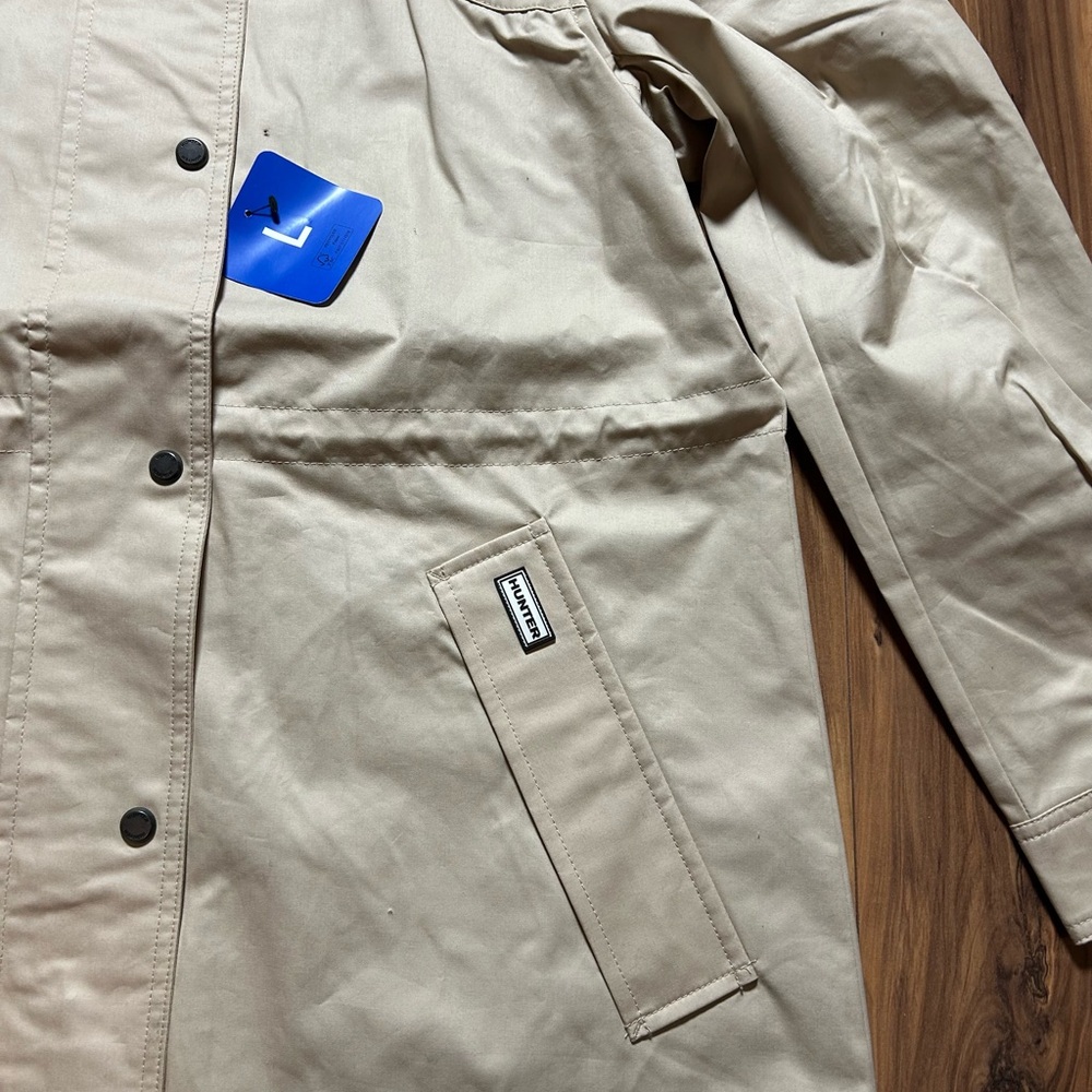 Hunter Women’s Almond/Tan Water Resistant Jacket with Hood, Size Large, New - Picture 5 of 11